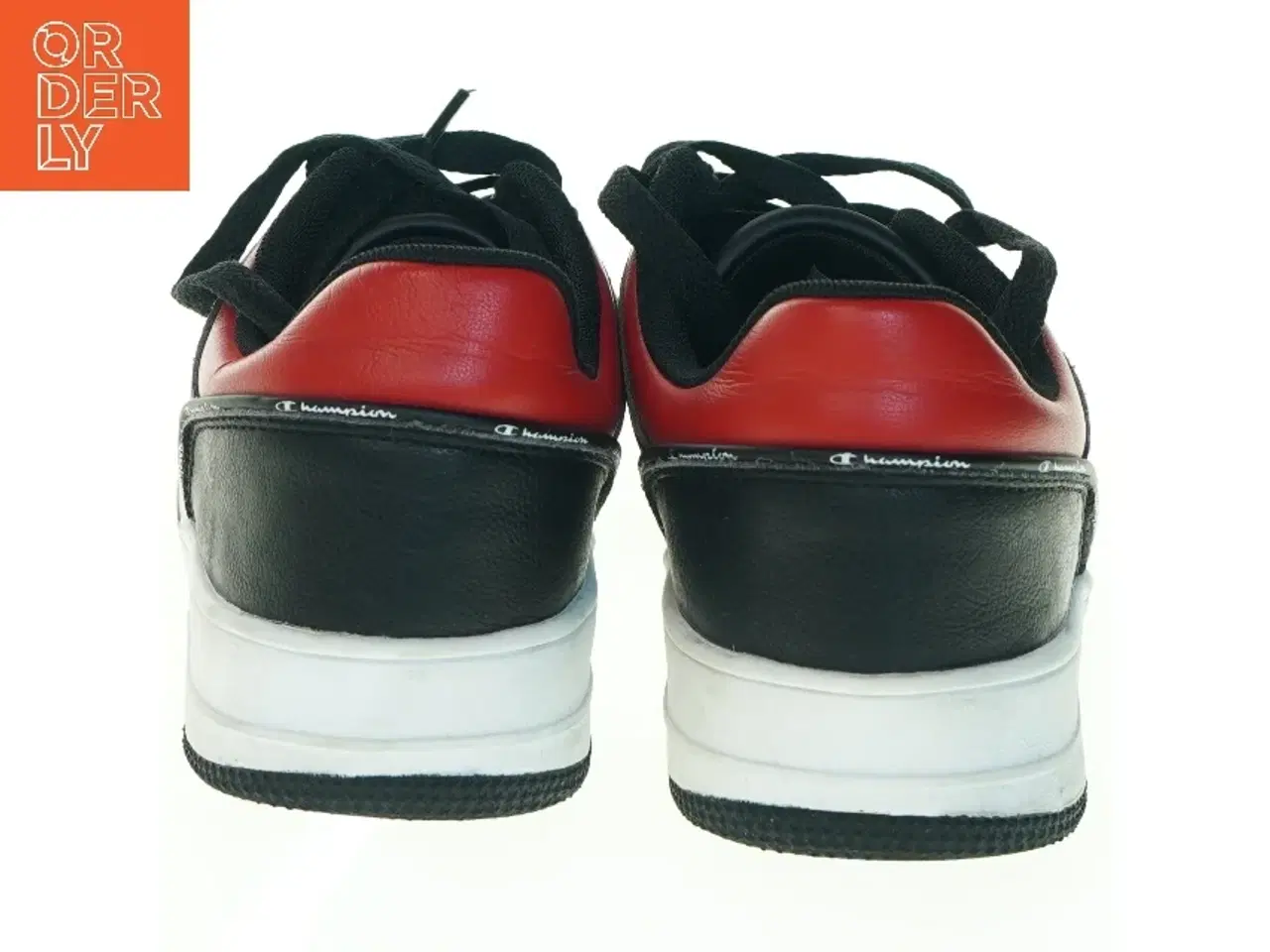 Billede 2 - Champion sneakers i sort, hvid og rød (str. 42)