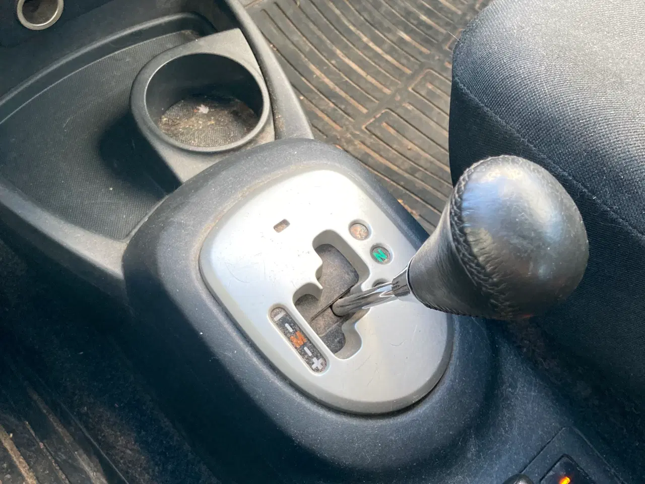 Billede 8 - NysynetToyota Yaris Automatgear Lavt km