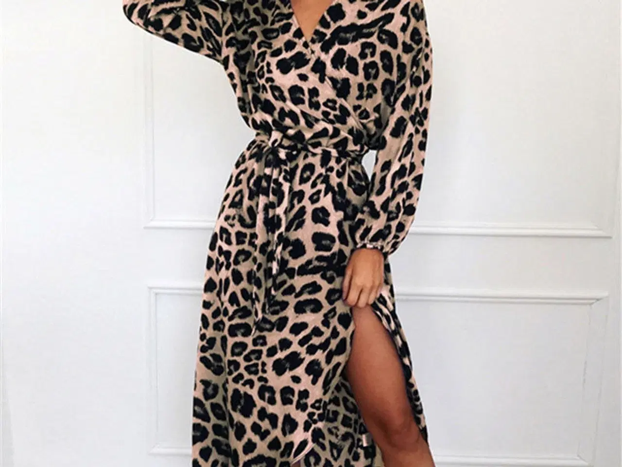 Billede 2 - Leopard kjoler3 farvevalg +flere leopard pri