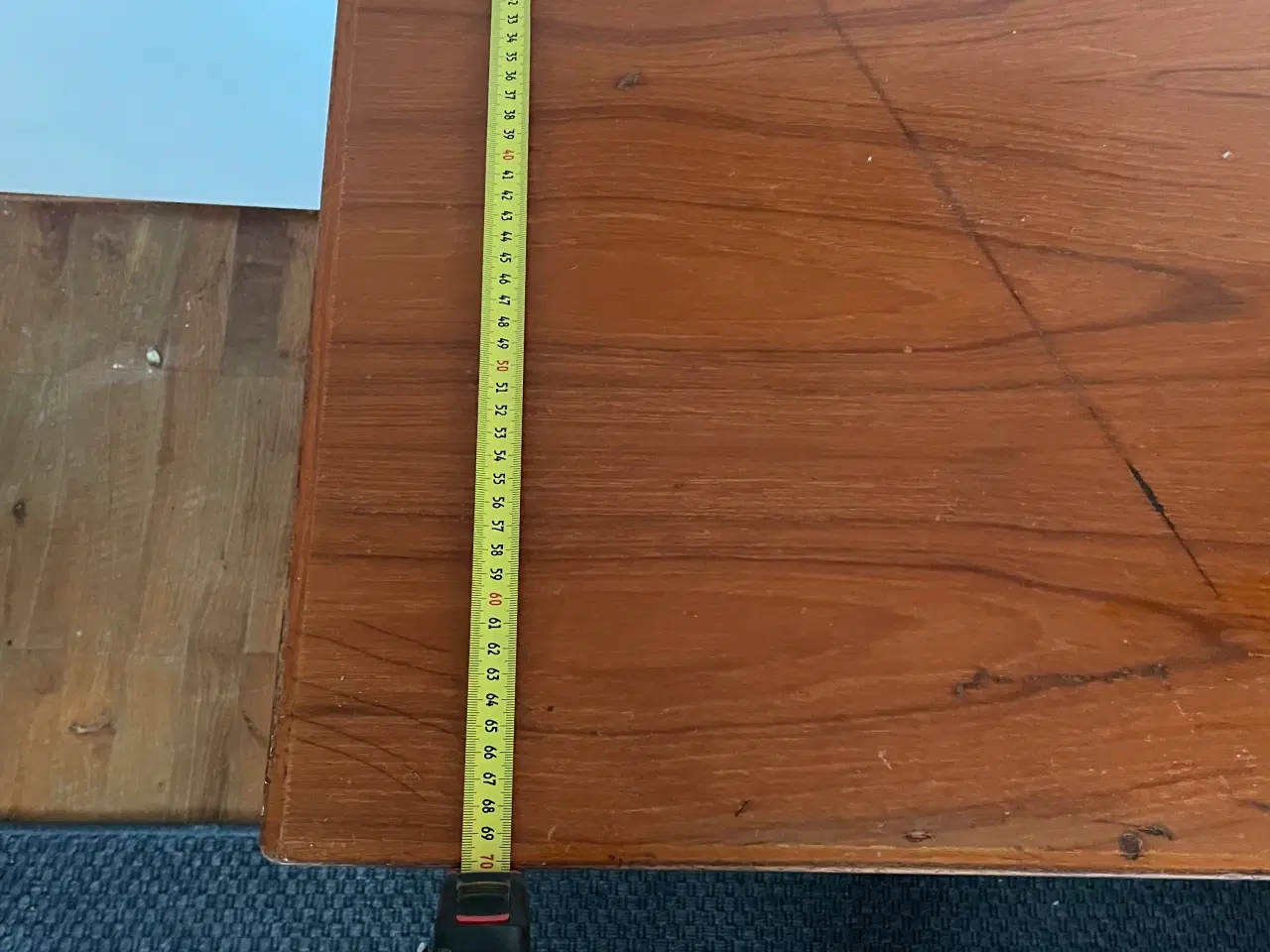 Billede 2 - Træ skrivebord med skuffer