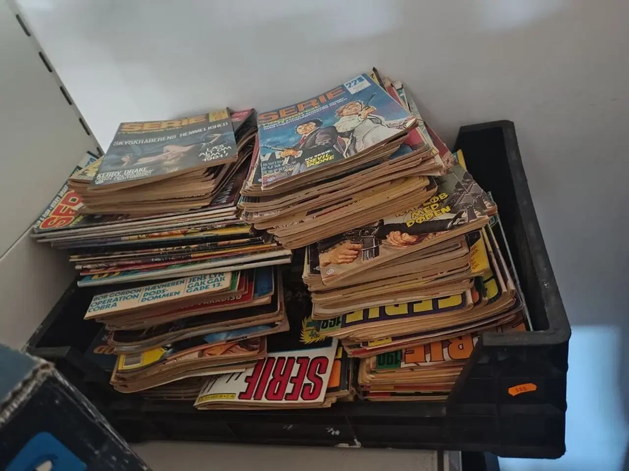 Billede 1 - Kasse tegneserier