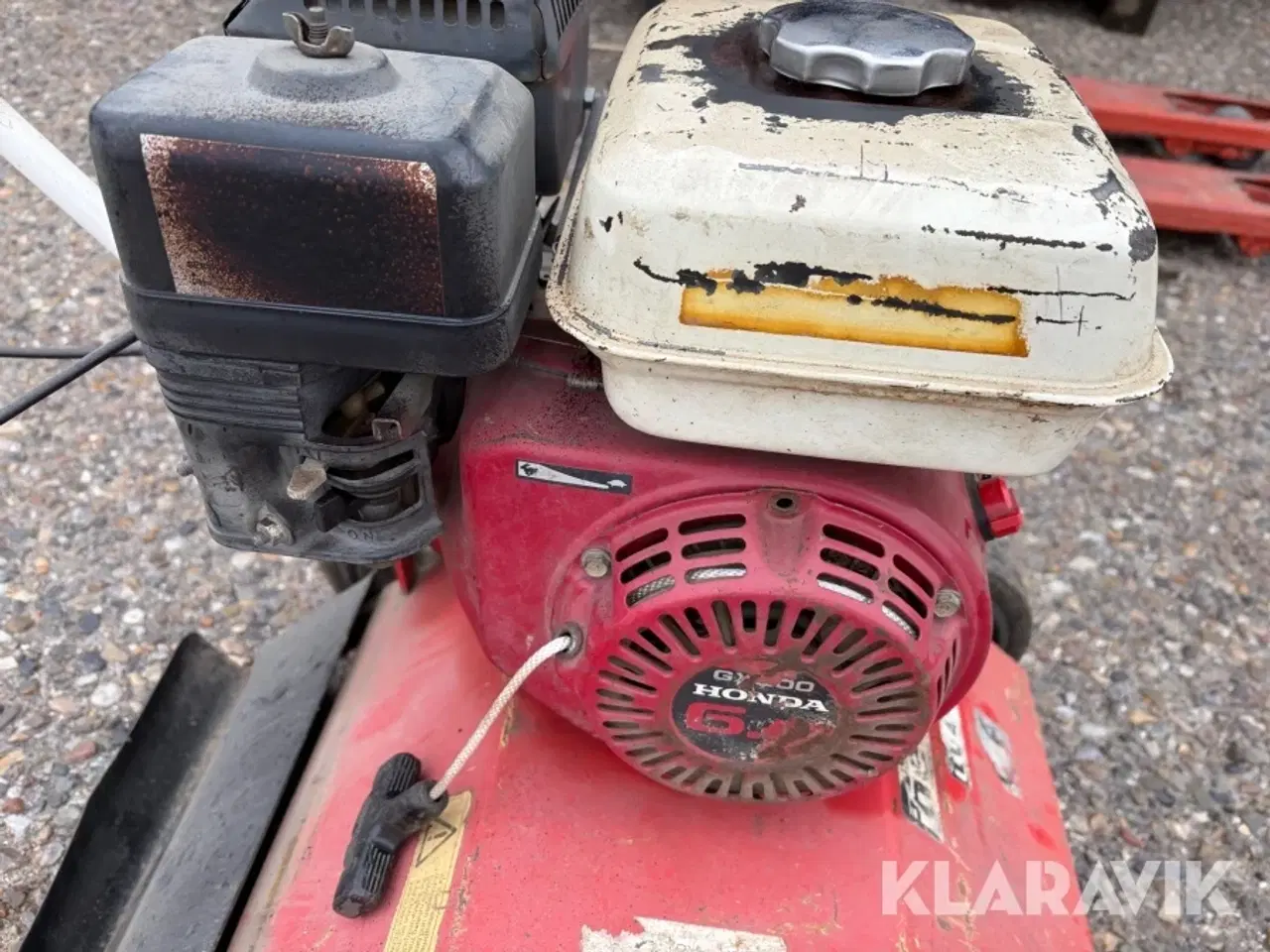 Billede 8 - Vertikalskærer / plænelufter Tilburg TV450 S