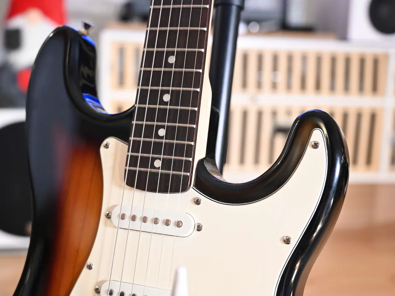 Starsound stratocaster online