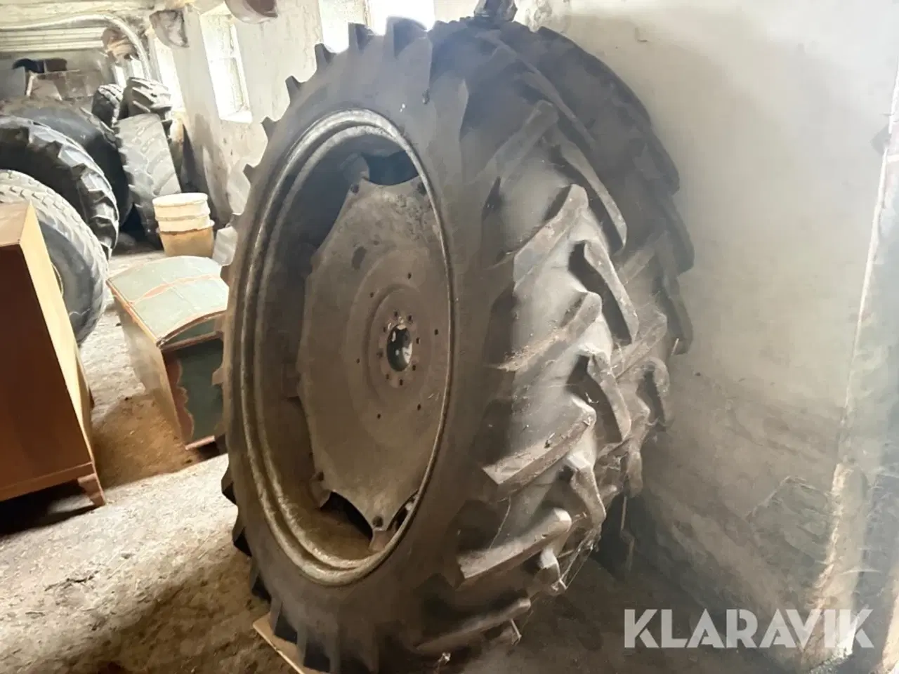 Billede 3 - Sprøjtehjul 12.4R46  2 styk