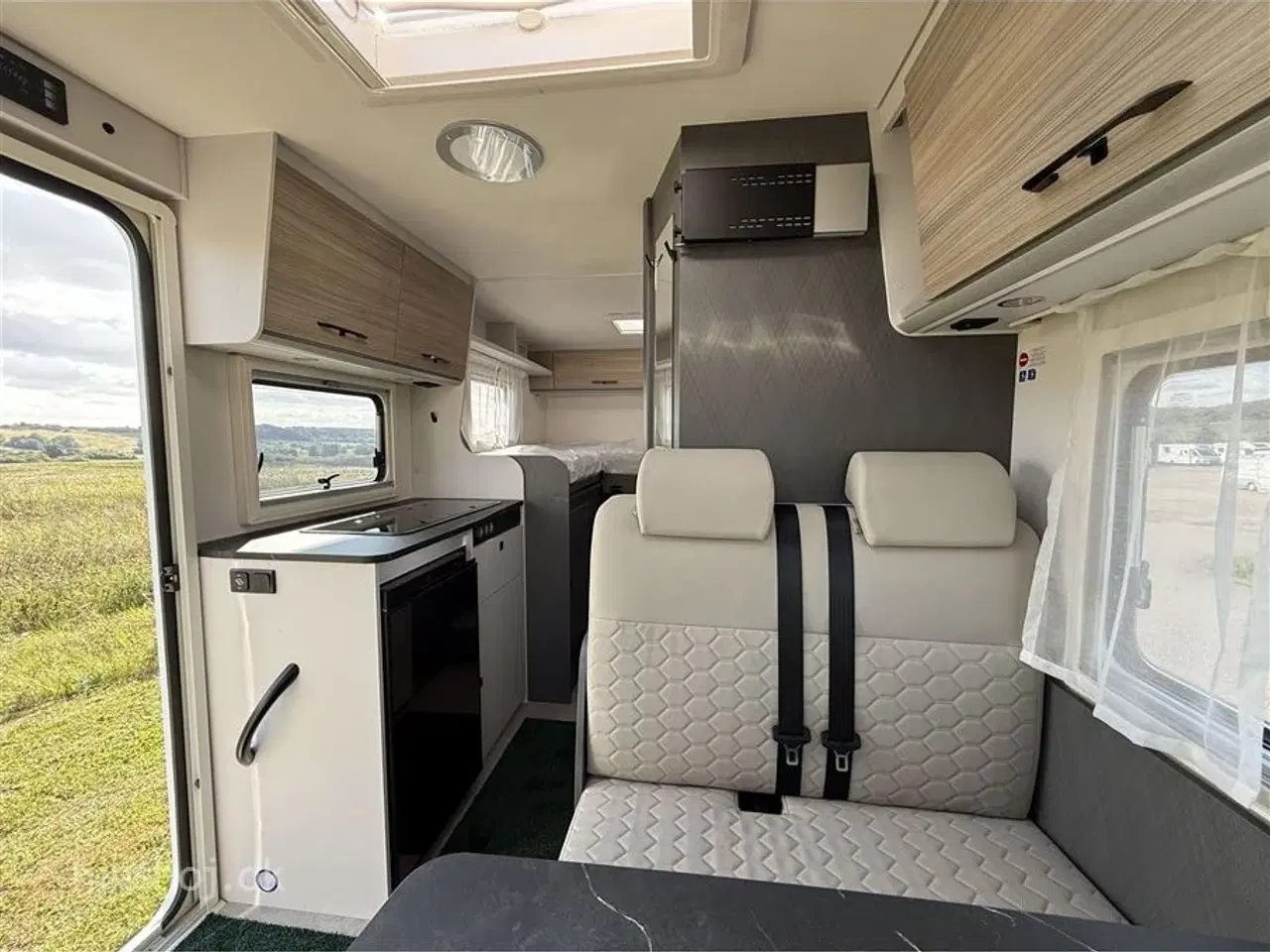 Billede 9 - 2026 - Etrusco V 6.6 SF Scandic Edition Aut.   Lækker Autocamper med automatgear og 165 hk motor fra Hinshøj Caravan.