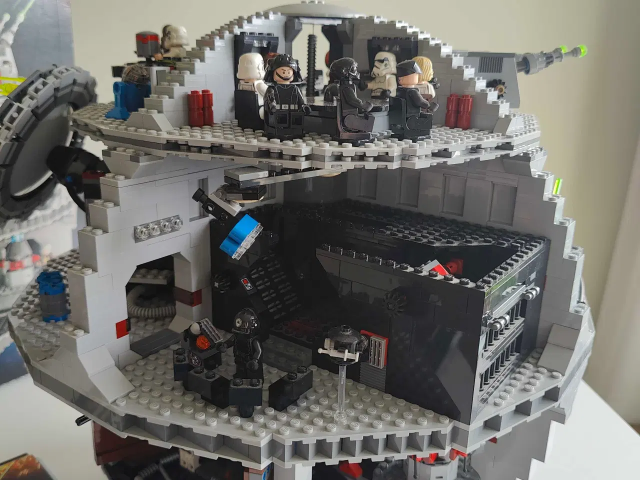 Billede 5 - Lego Star Wars sæt 75159: Dødsstjernen - UCS
