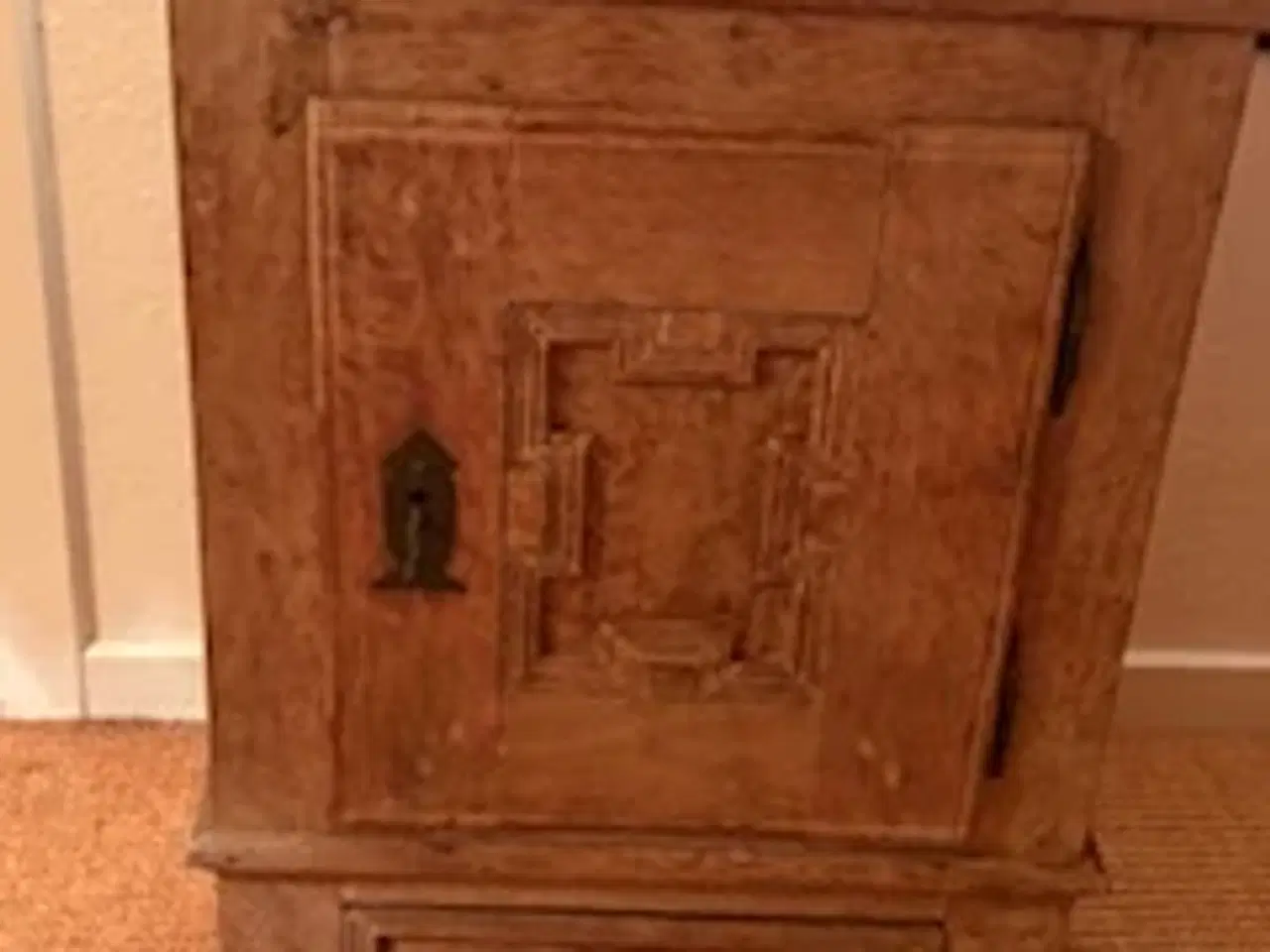 Billede 2 - Tobaksskab til ophæng