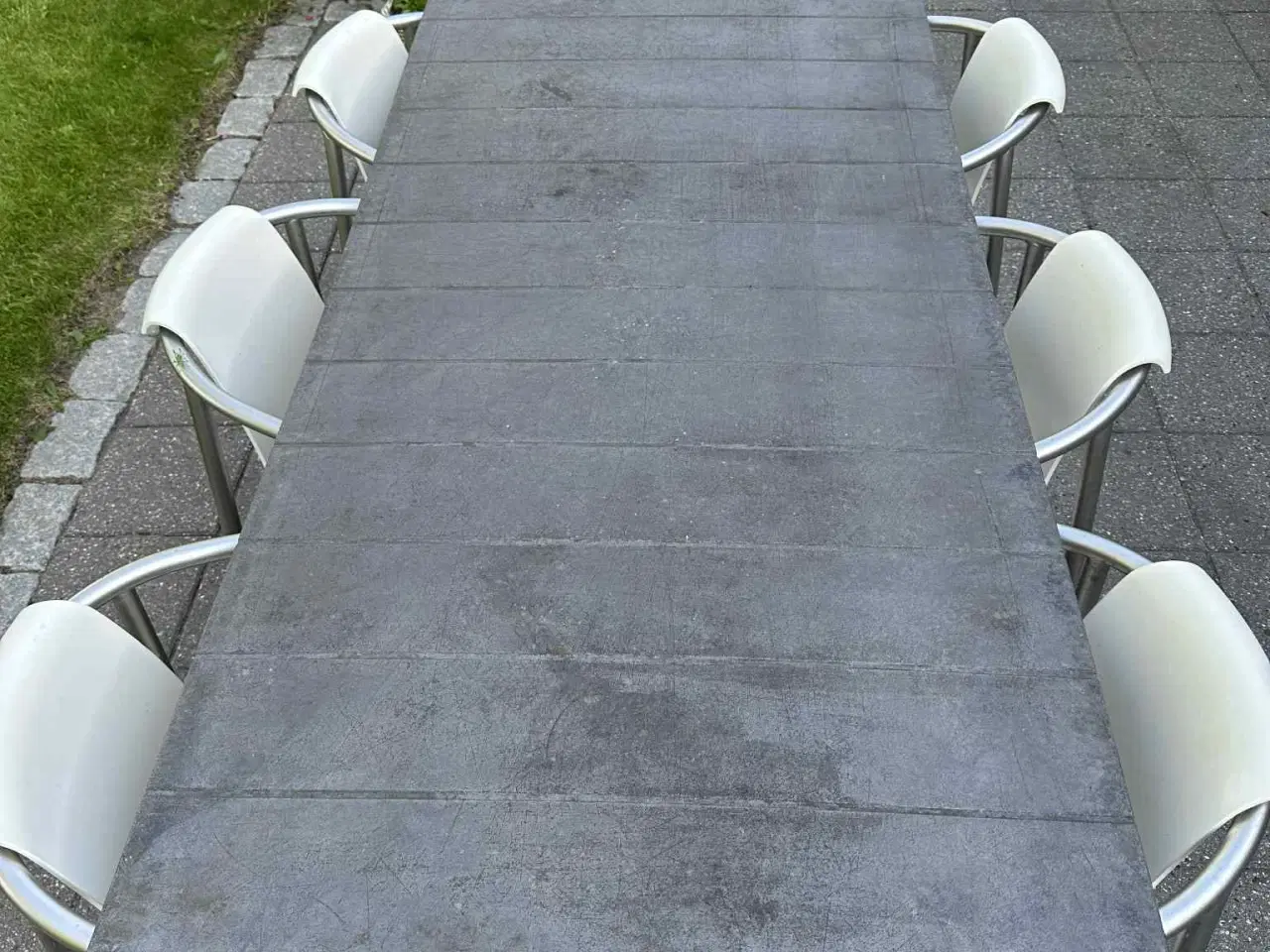 Billede 3 - Havebord fra Trip Trap i beton
