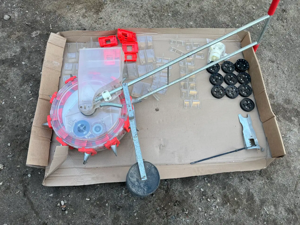 Billede 5 - Håndsåmaskine Poly planter jr.