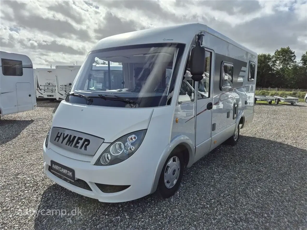 Billede 4 - 2010 - Hymer Exsis I 512   Markise. luft undervogn bagpå. elektrisk støtteben. Maxfann. Helårsdæk. undervognsbehandlet. Holder syn til December 2026!!!  SÆLGES KUN TIL CVR...