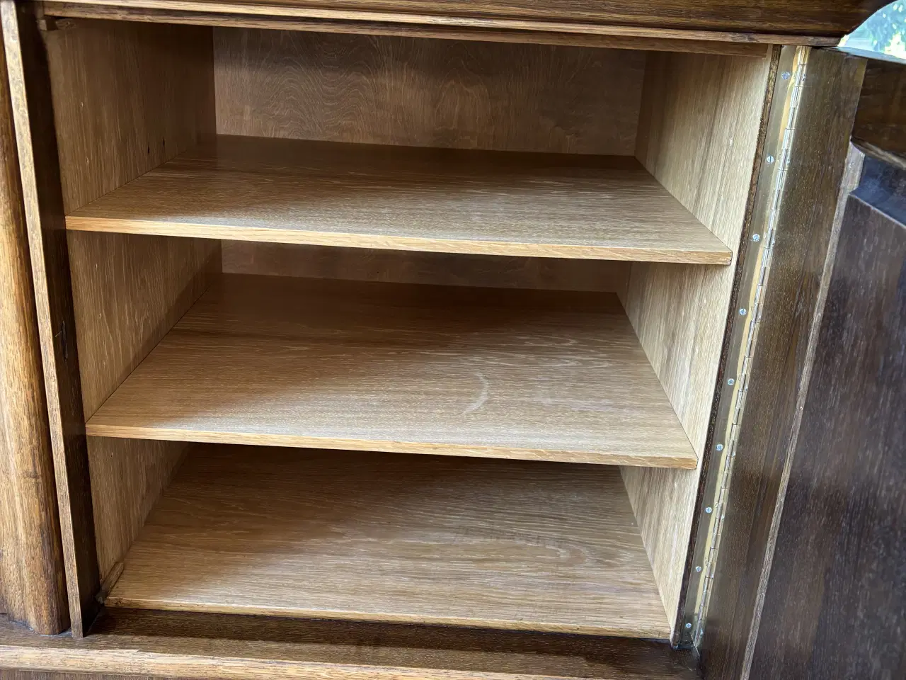 Billede 3 - Unik skænk i massiv Ege træ