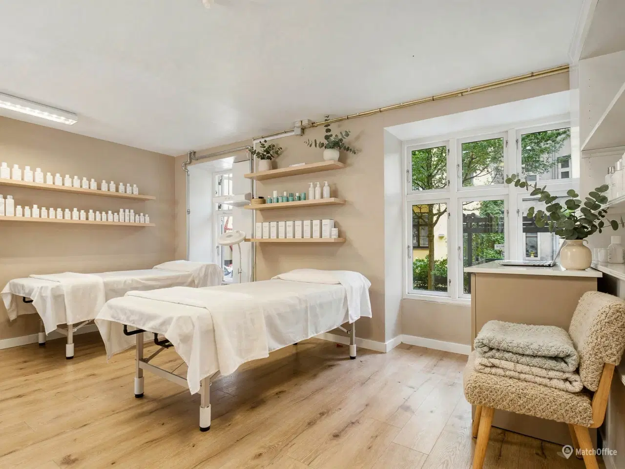 Billede 3 - Butik på 66 m² med stort vinduesparti mod gaden - 3 måneders lejefrihed ved indflytning