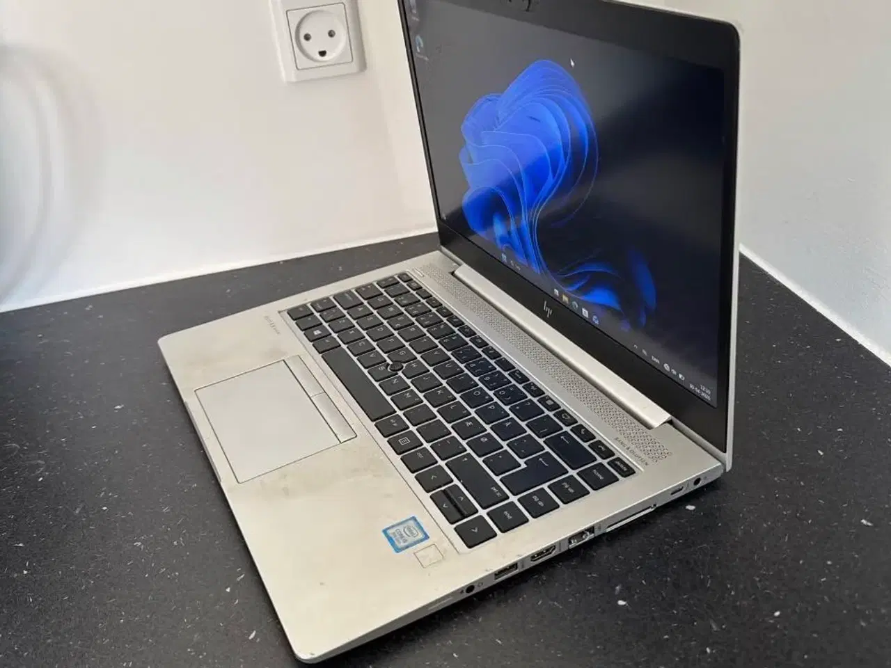 Billede 3 - Hp med Office pakken på