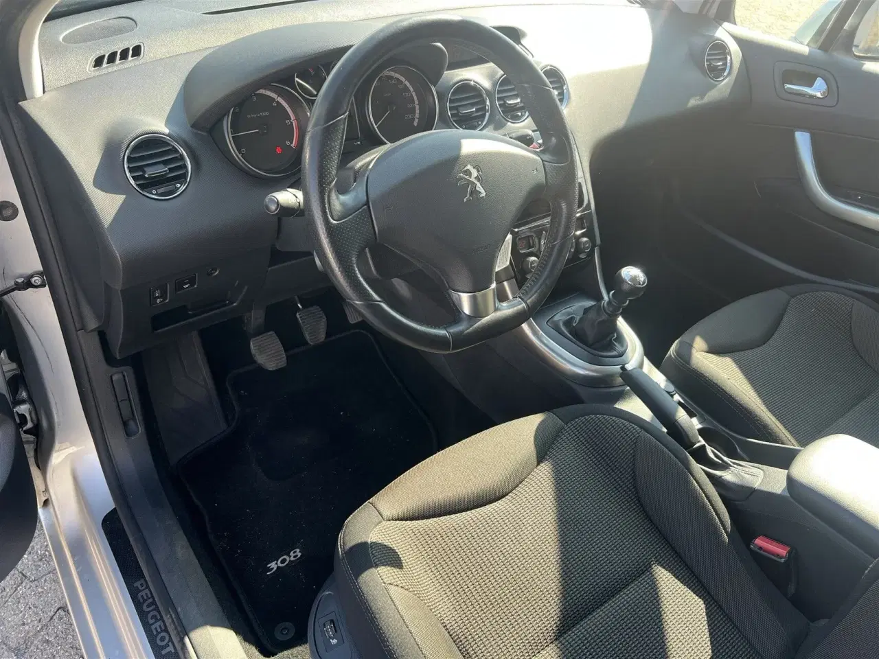 Billede 9 - Peugeot 308 1,6 e-HDi Style 114HK 5d 6g