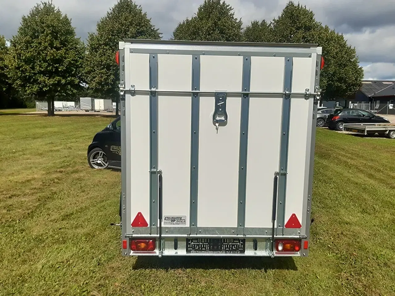 Billede 3 - Stema Cargo 255x157x154 1 akslet 1300 kg Rampe