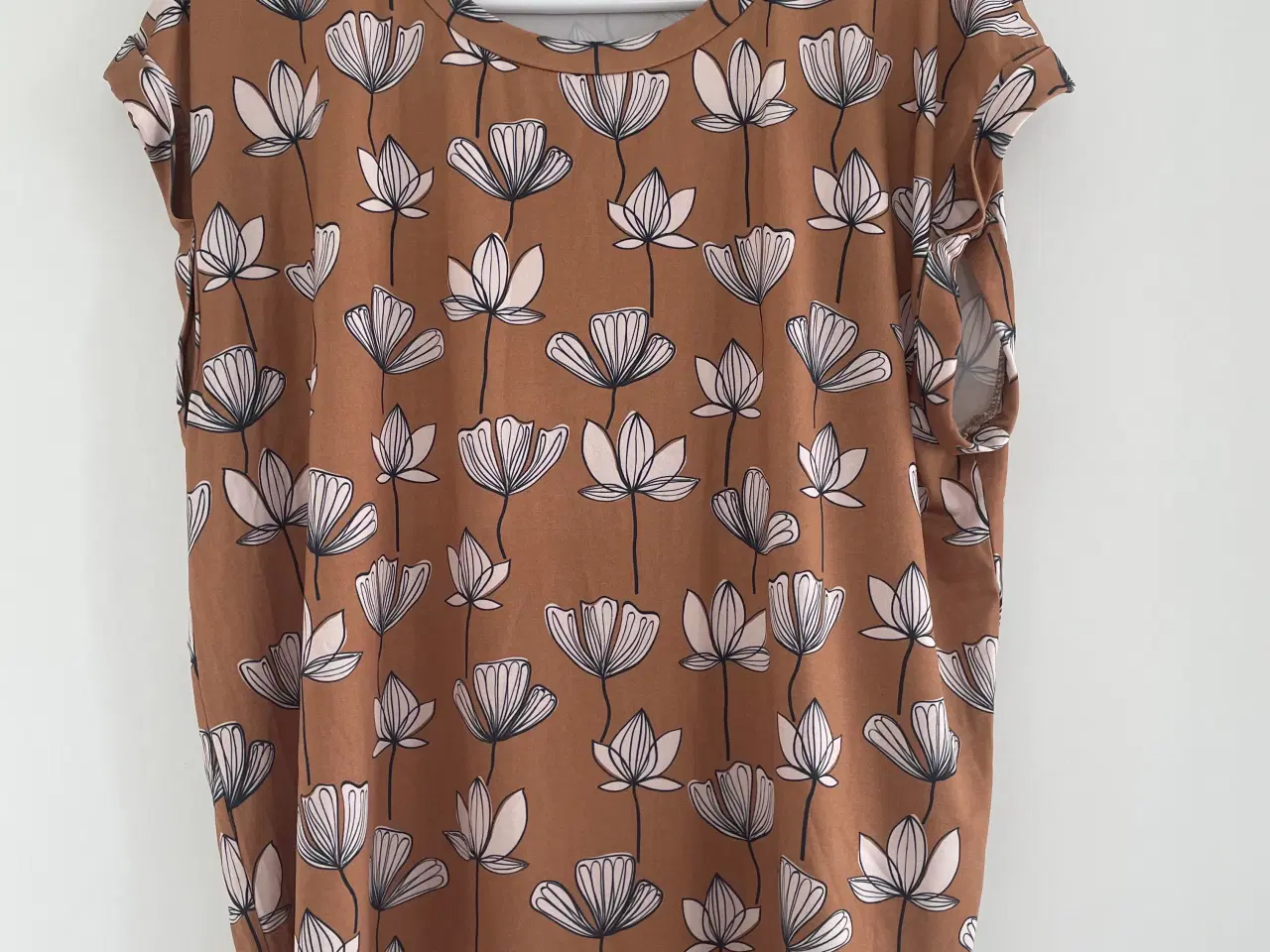 Billede 4 - Sommer bluser XL, 5 stk (100kr for alle)