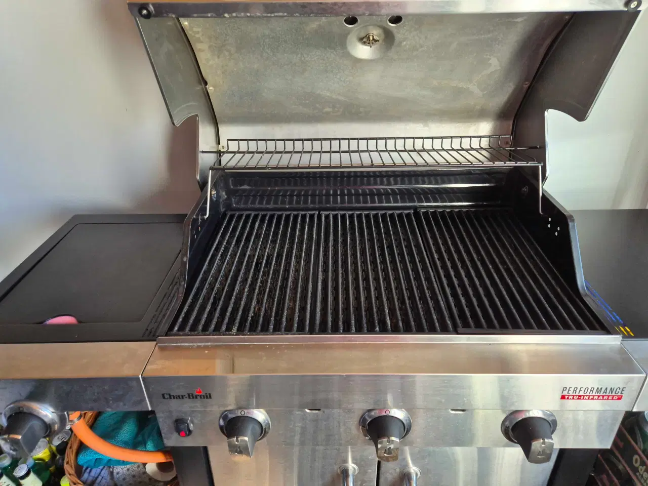 Billede 3 - Char-broil gasgrill med 2 sideborde