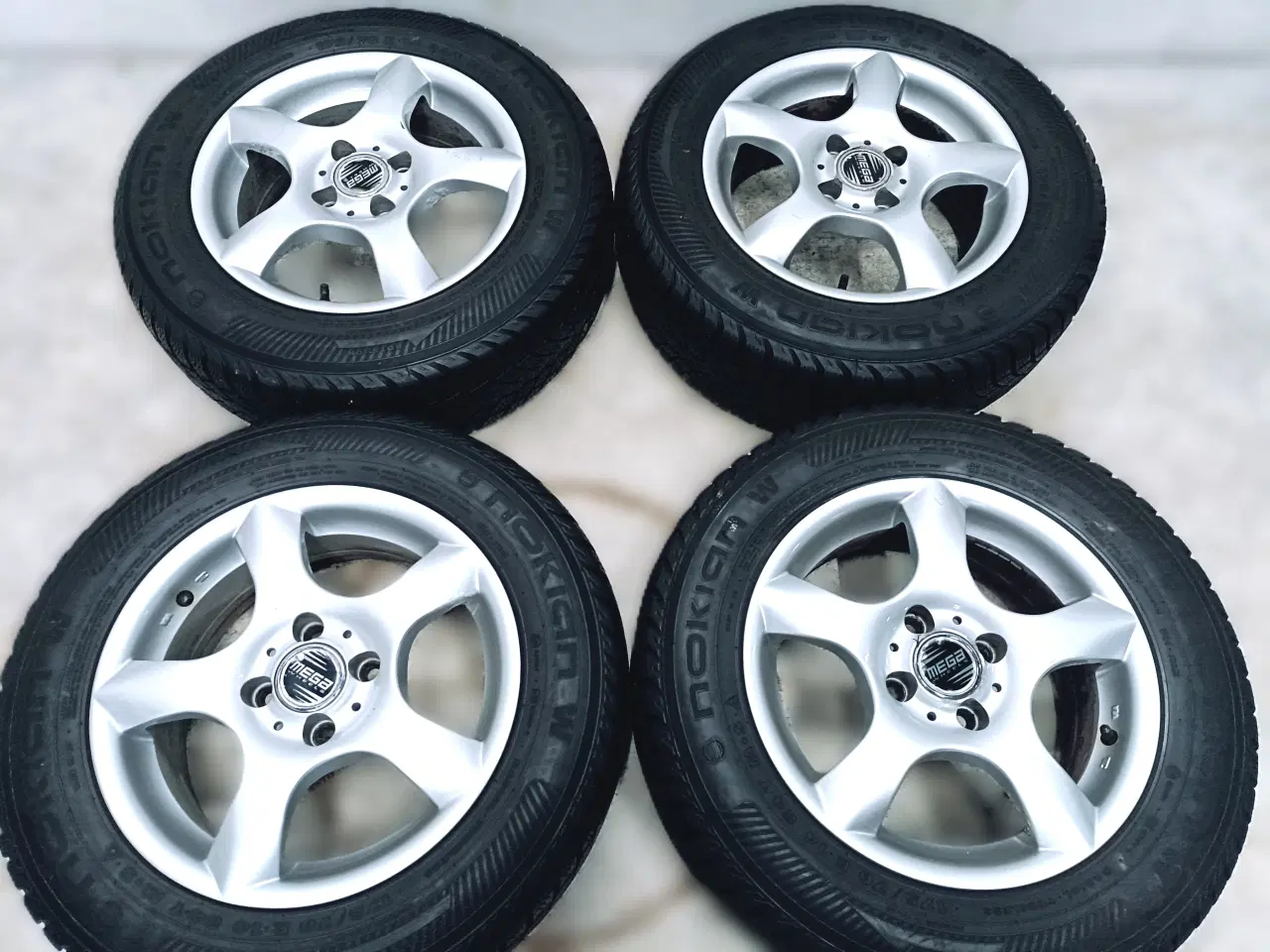 Billede 5 - 4x98 14" ET35 nav 72,5ø Megawheels vintersæt