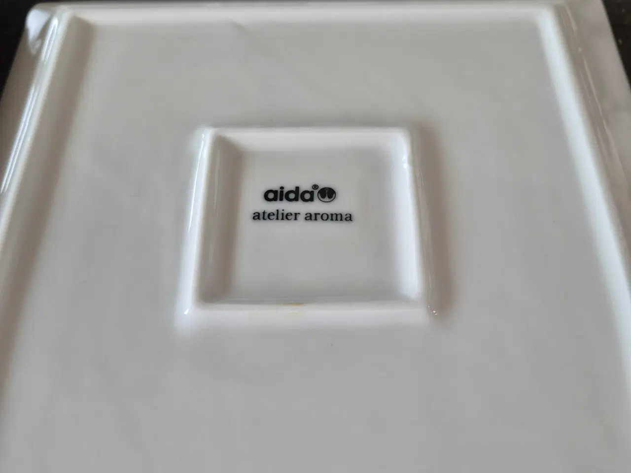 Billede 3 - Flotte tallerkener fra aida