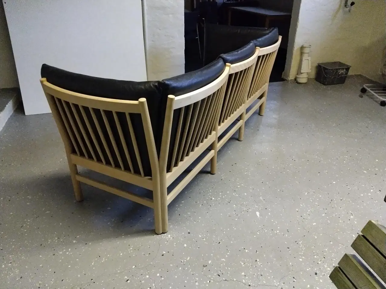 Billede 2 - Flot lædersofa. 