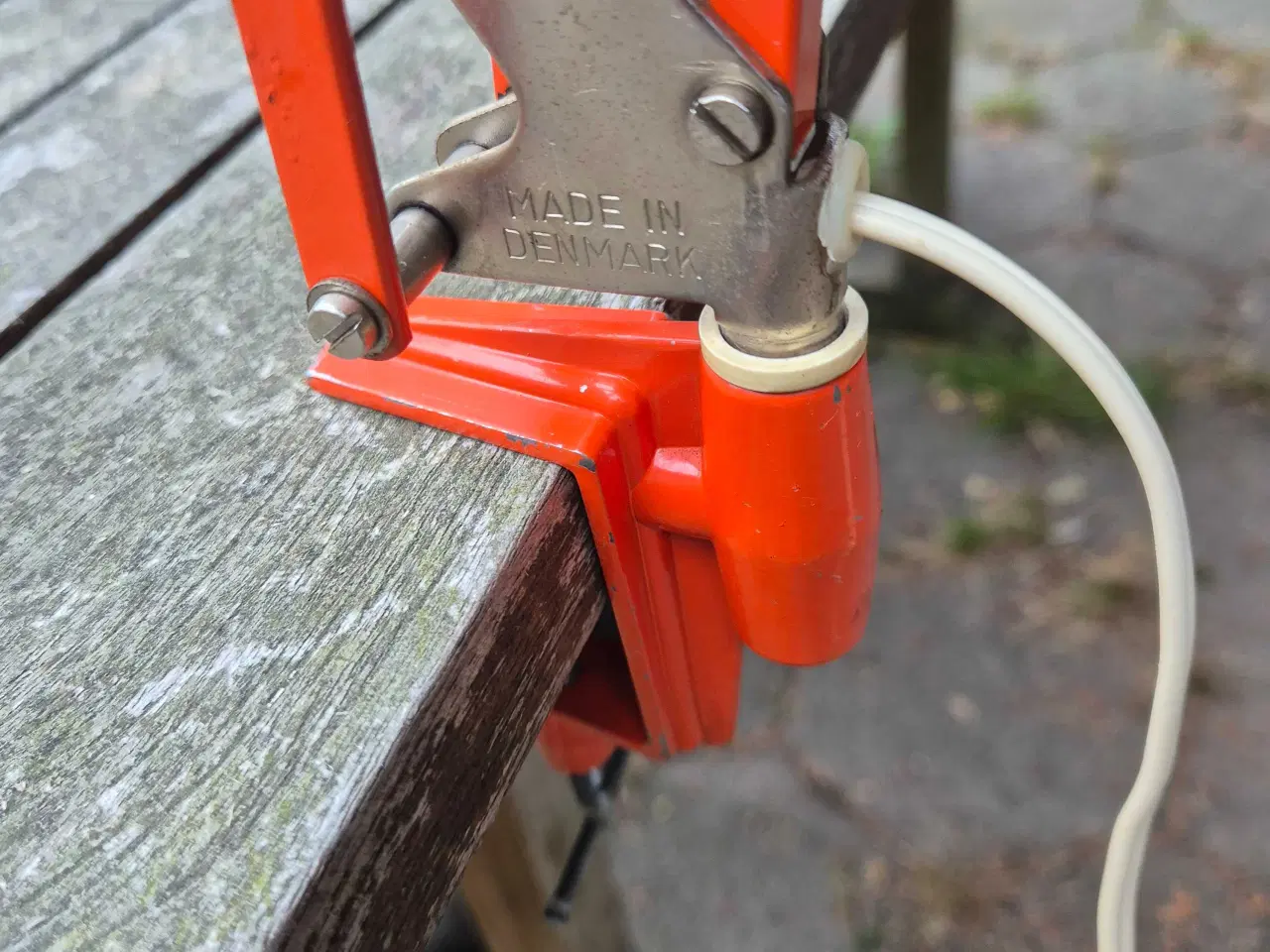 Billede 9 - Orange arkitektlampe med et rødligt strejf 