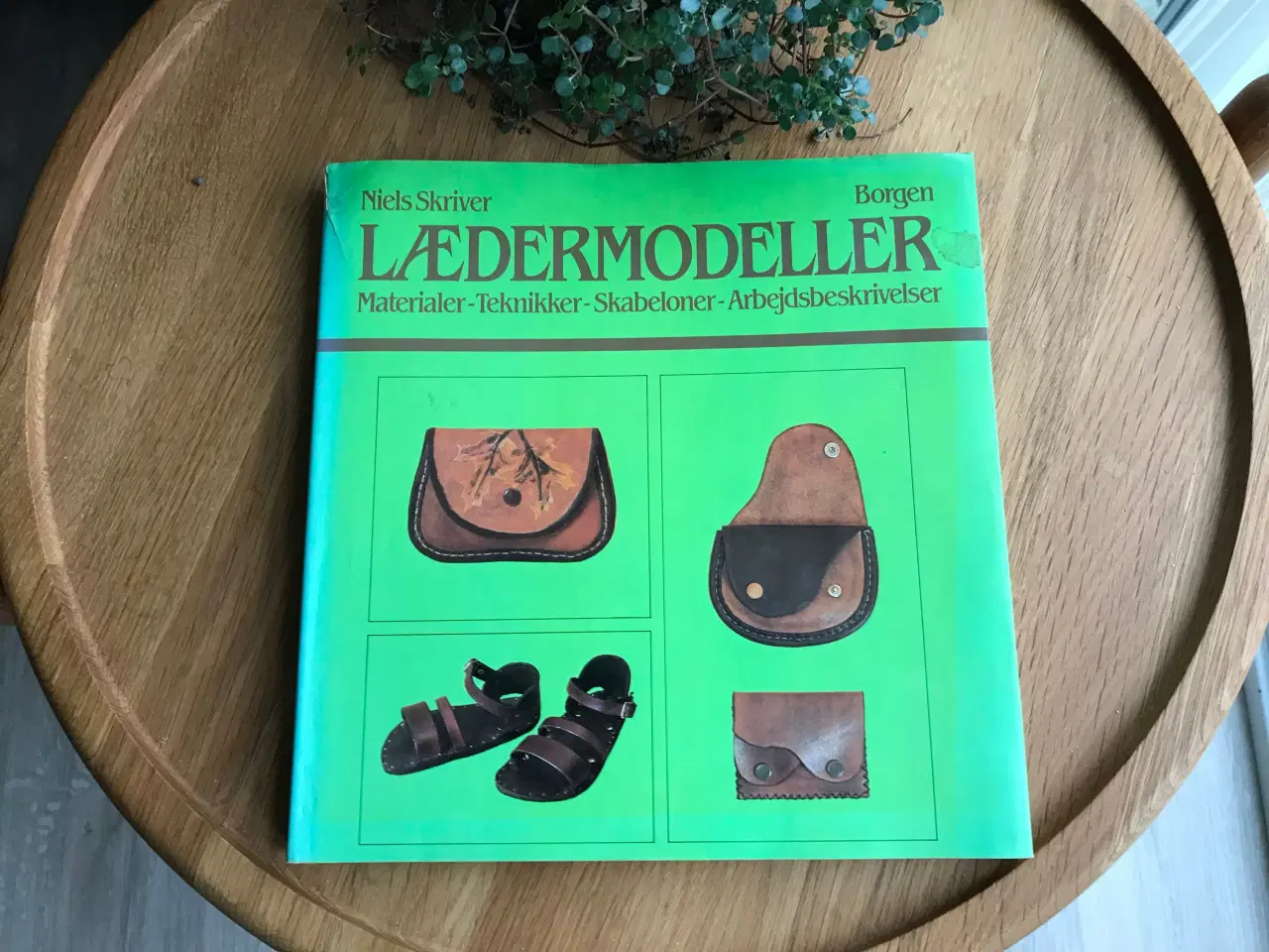 Billede 1 - Lædermodeller, Materialer - Teknikker - Skabeloner