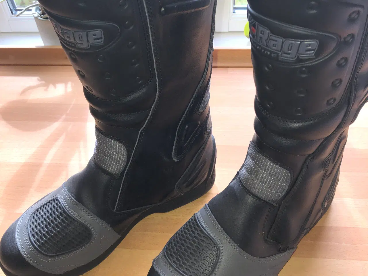 Billede 3 - MC Støvler str. 40