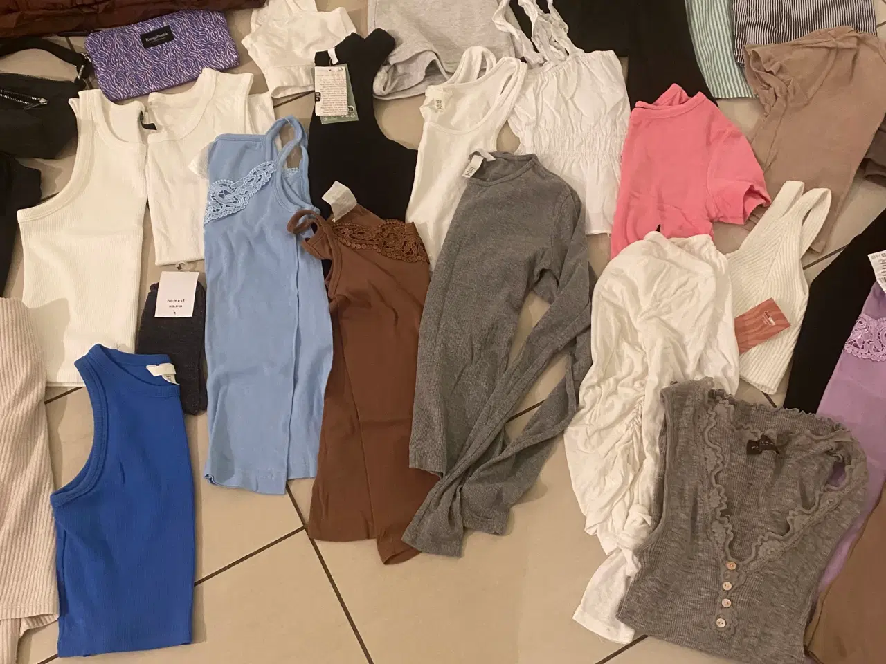 Billede 6 - Tøj str XS/S