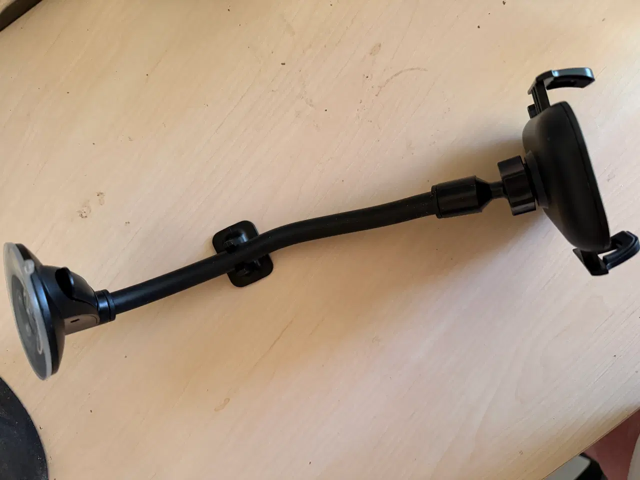 Billede 5 - Mobilholder til forruden.