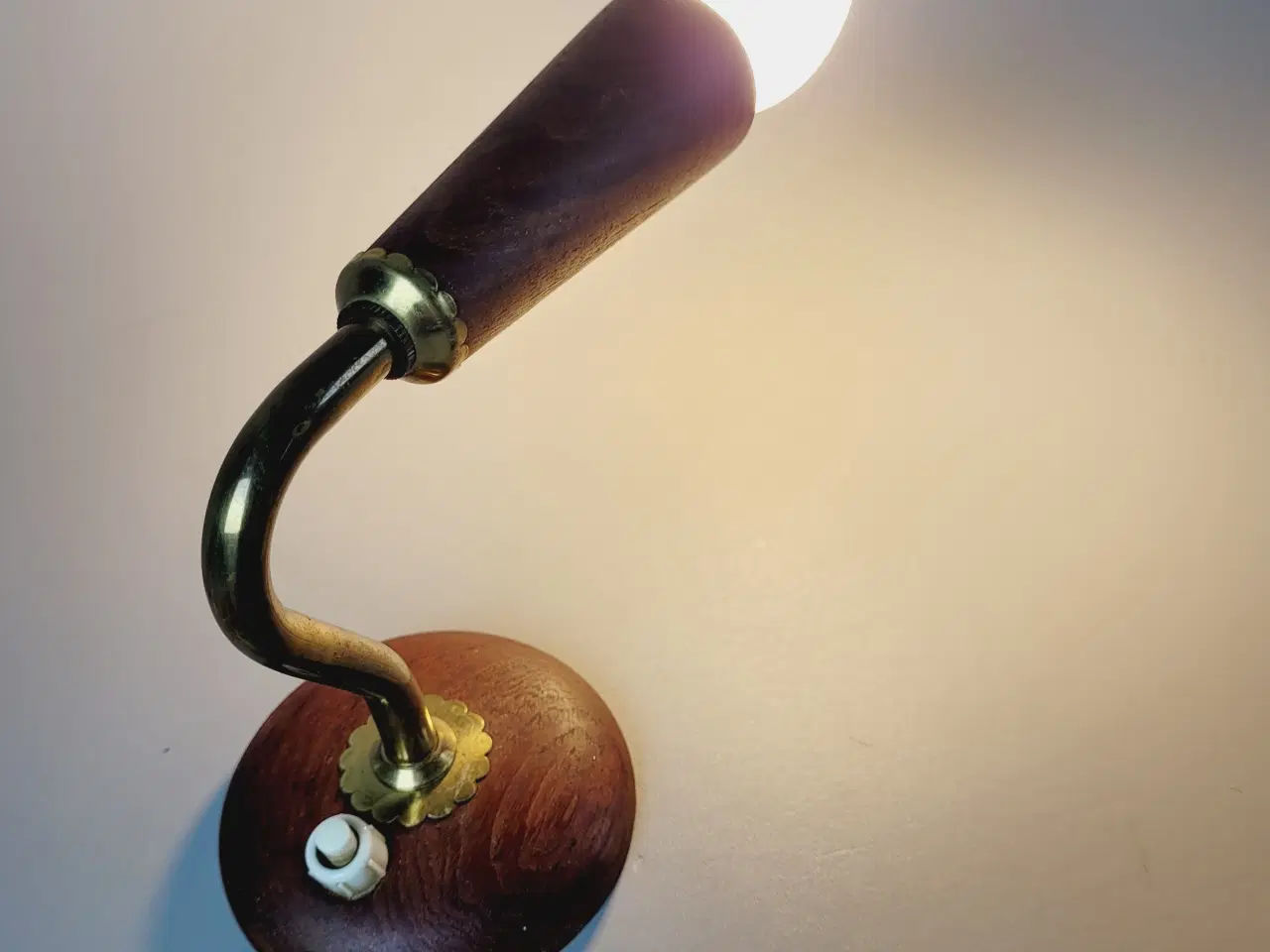 Billede 3 - ⭐️· Teak væglampe fra 50/60'erne