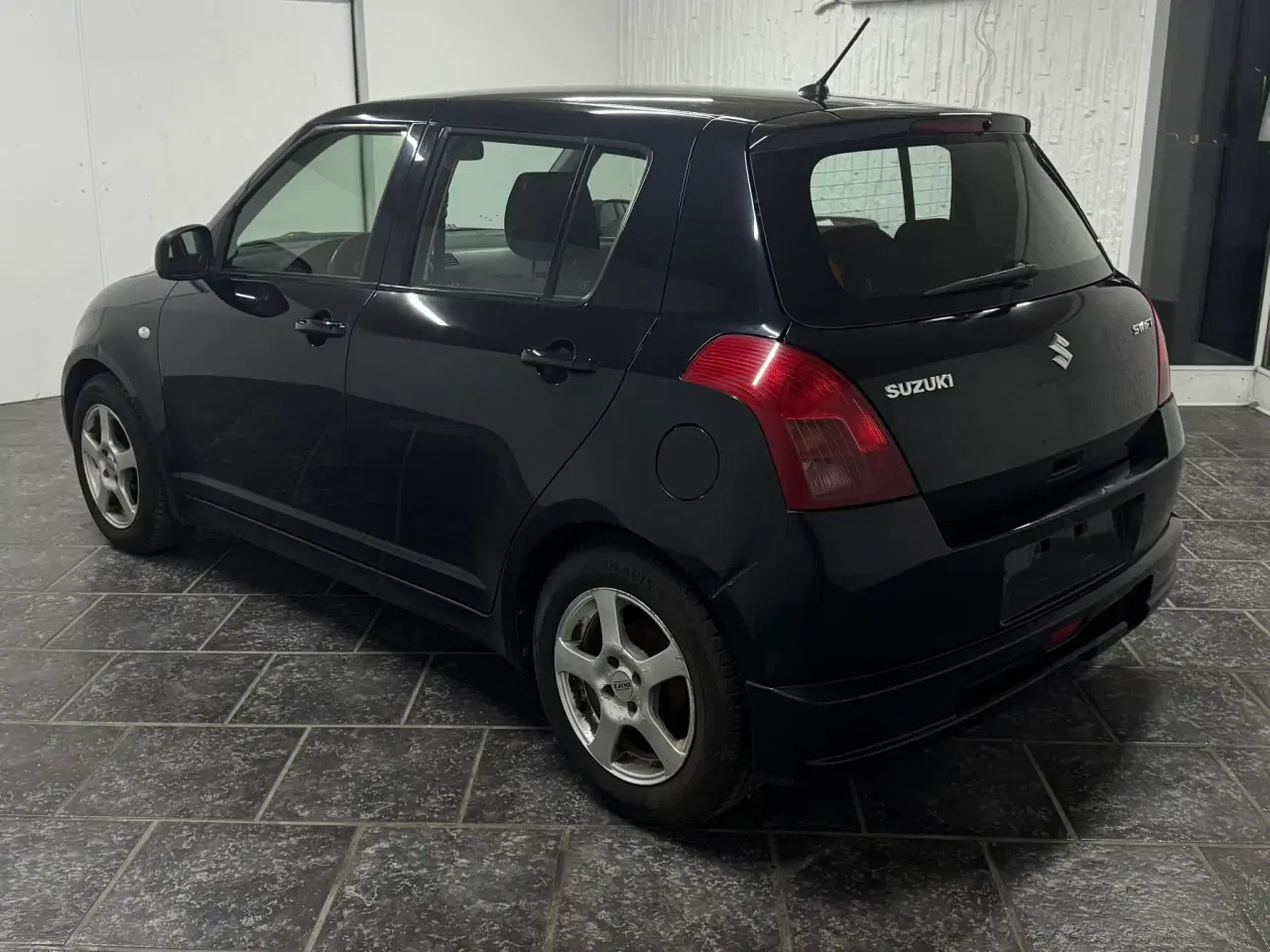 Billede 4 - Velholdt Suzuki Swift