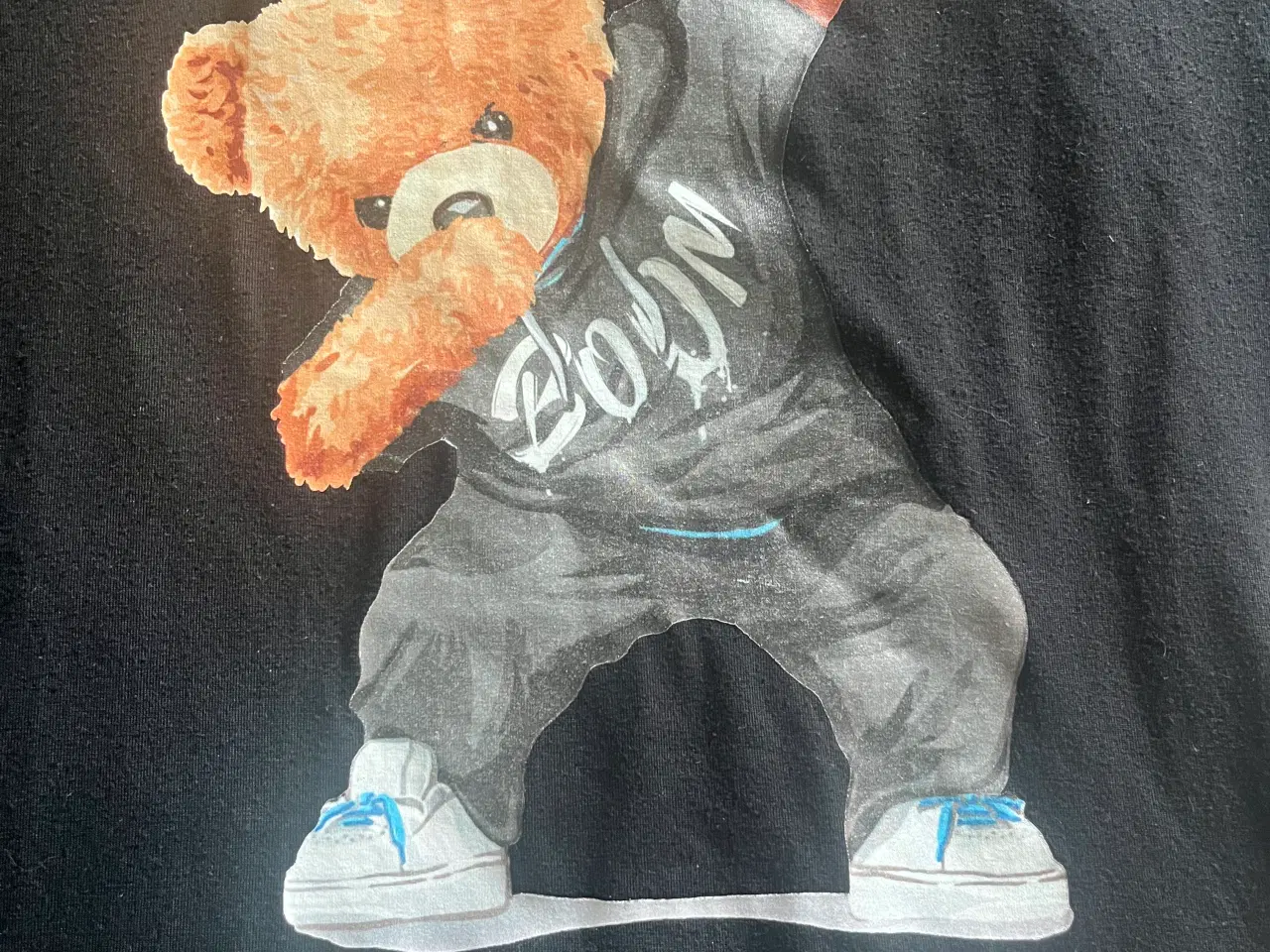 Billede 3 - T-shirt i str. M.