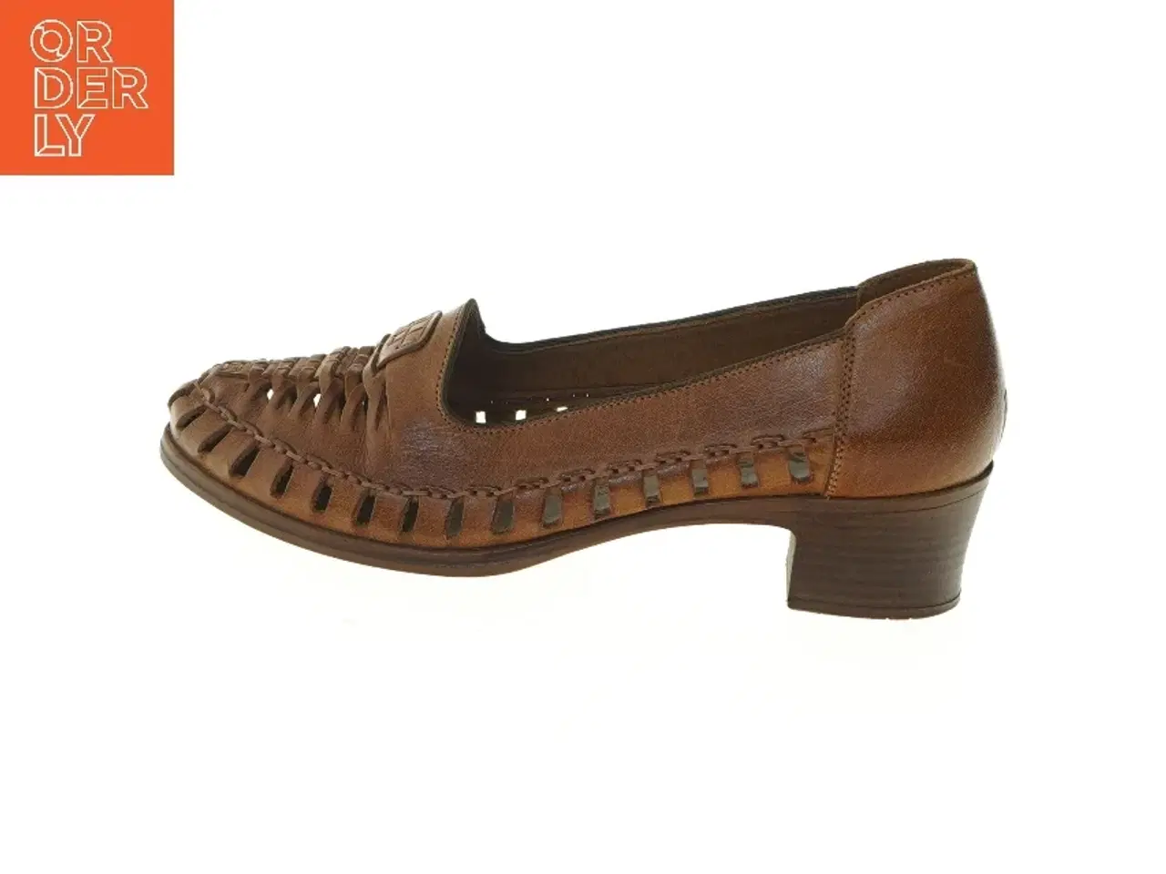 Billede 1 - Brune vintage lædersko med hæl i størrelse 39 fra Rieker (str. 39 )