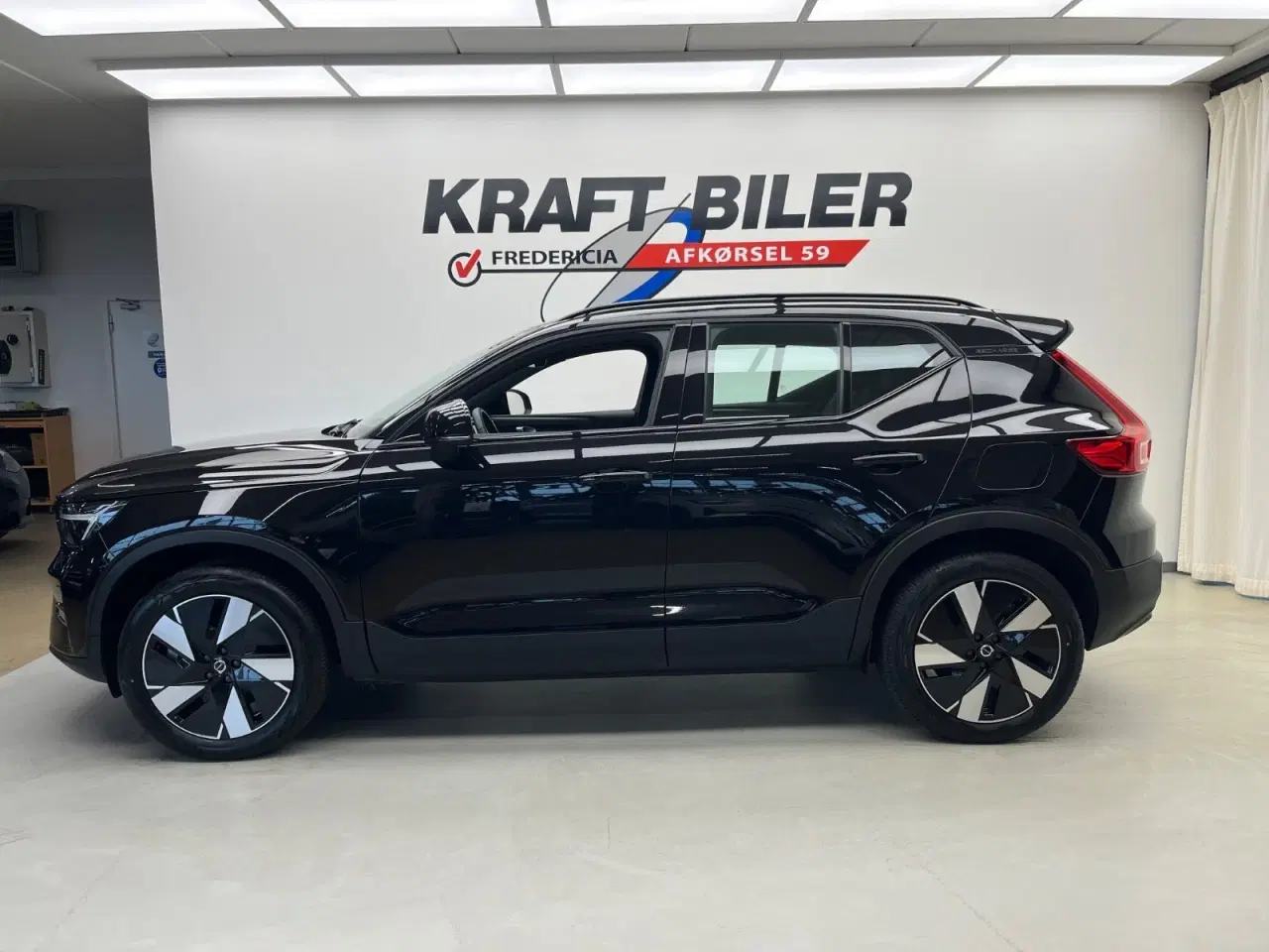 Billede 2 - Volvo XC40  P6 ReCharge Plus