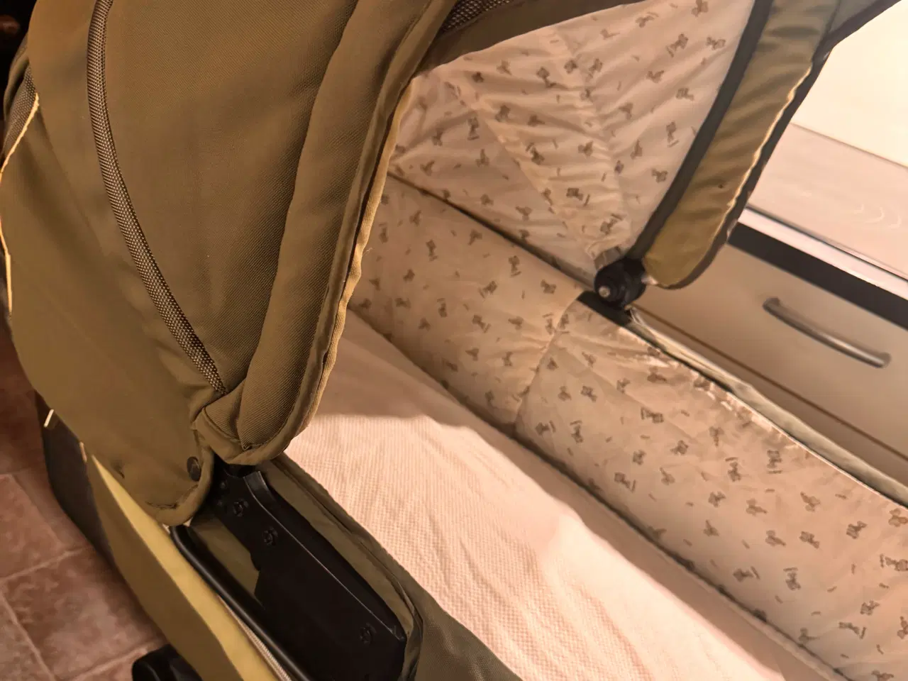 Billede 1 - Emmaljunga barnevogn til salg – ældre model men st