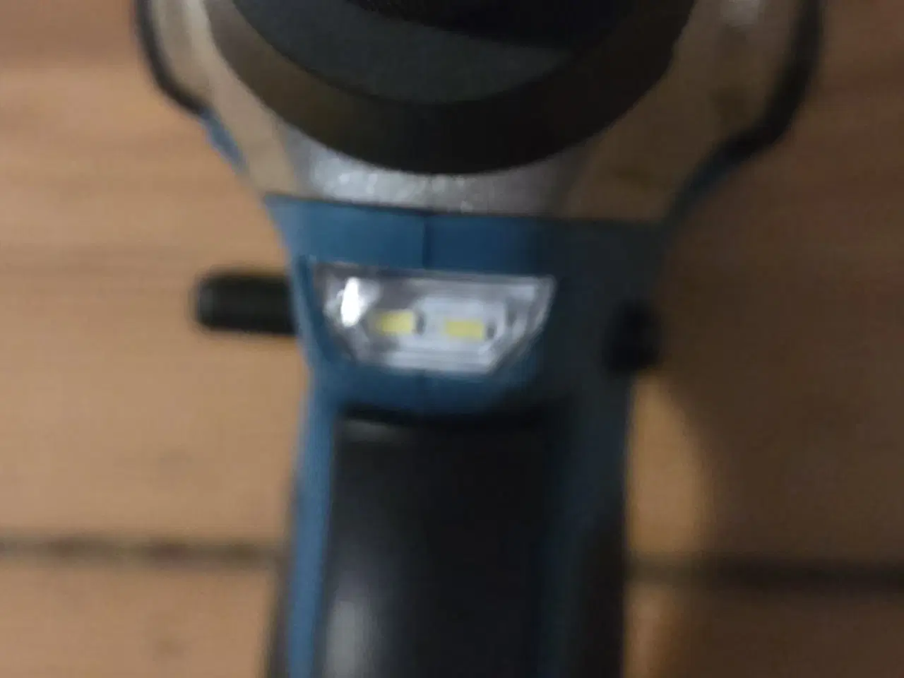 Billede 2 - UDLEJES - Makita DTD157 slagskruetrækker