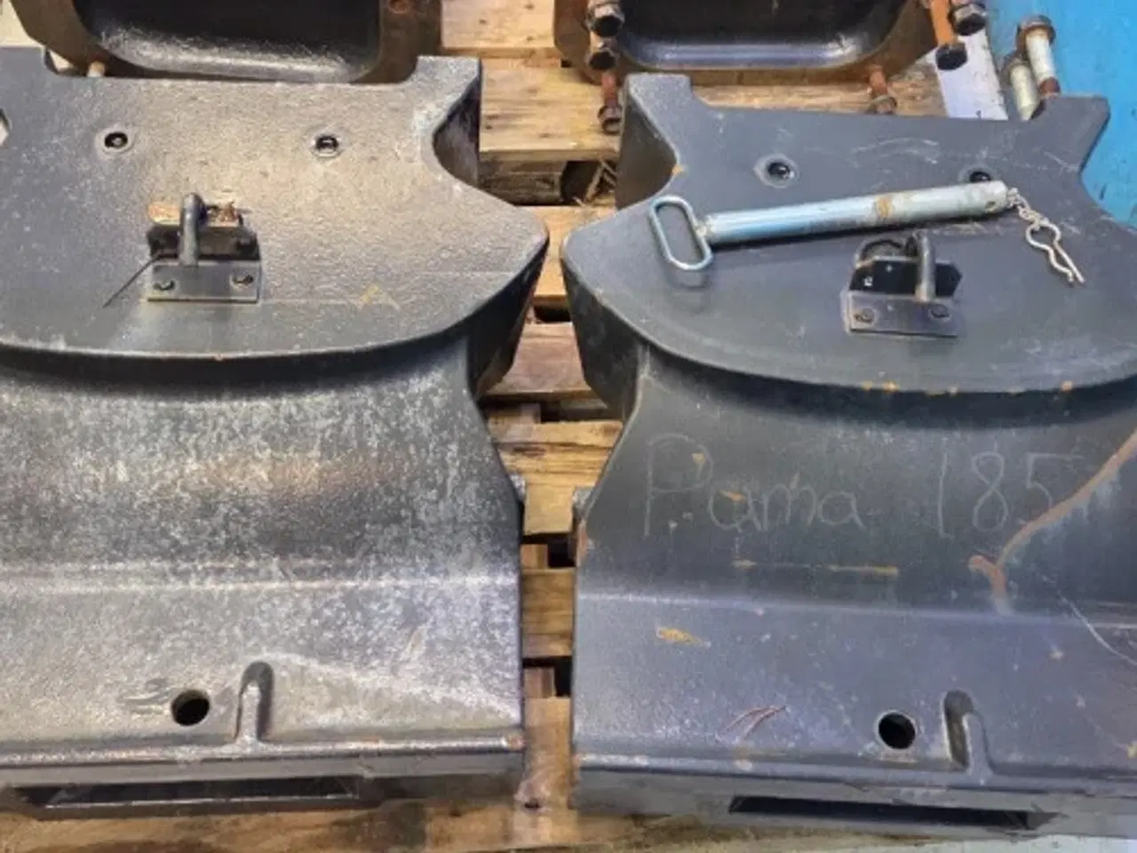 Billede 13 - Case Puma 185 Vægtholder 84232750 (5 Stk)