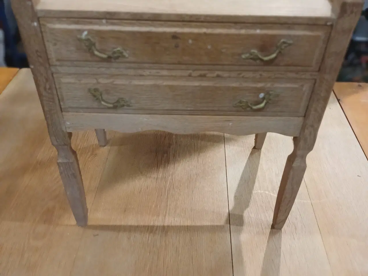 Billede 7 - Afsyret egetræsmøbler