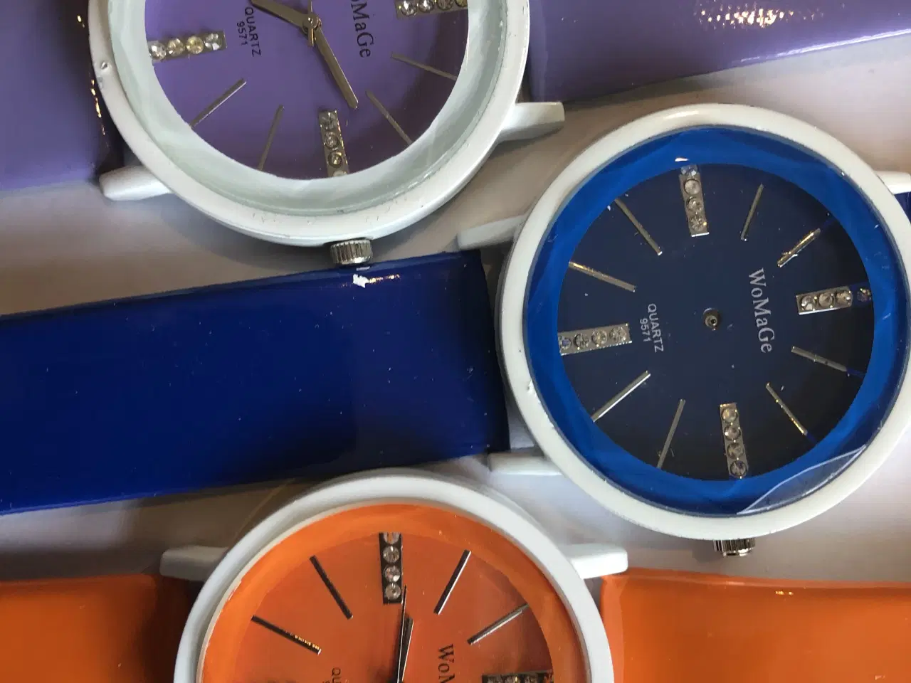 Billede 1 - Dameure og armbånd (Restparti gives væk)