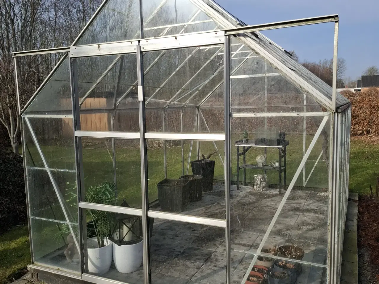 Billede 2 - Drivhus med 2 døre og 4 vinduer sælges