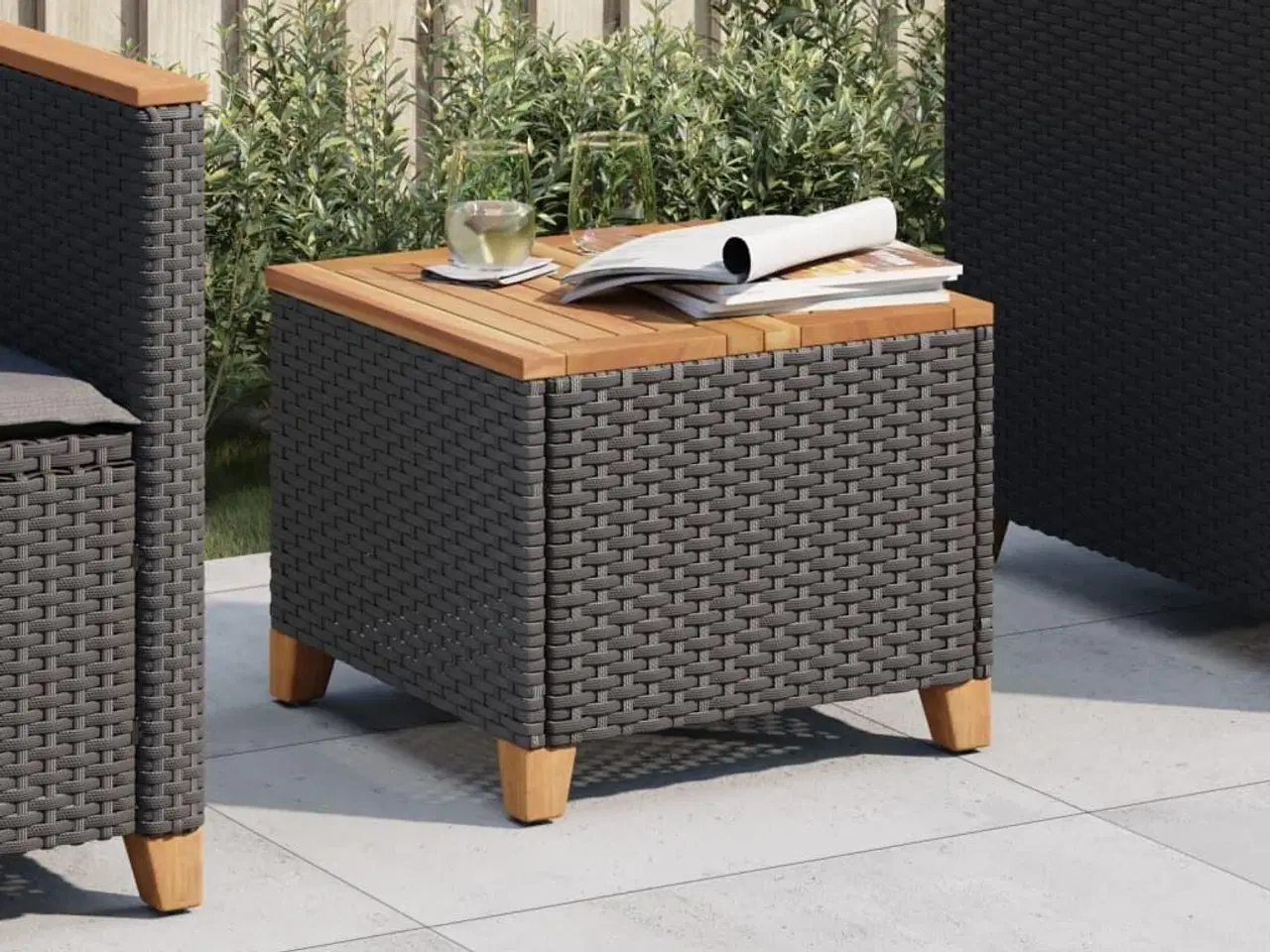 Billede 1 - Havebord 45x45x37 cm polyrattan og akacietræ sort