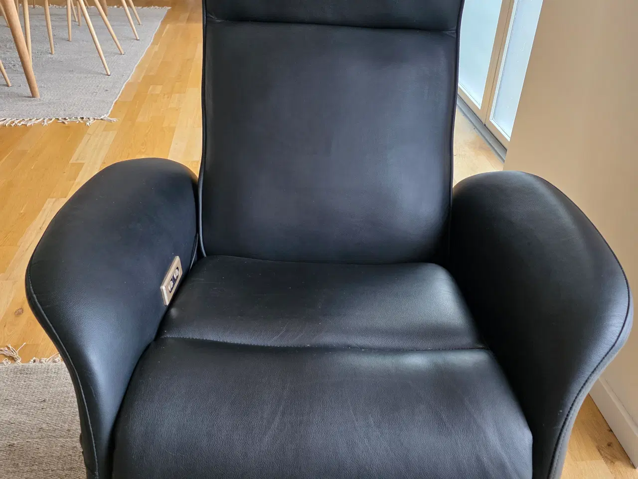 Billede 1 - Lindebjerg otium stol 360 Luksus med massage/varme