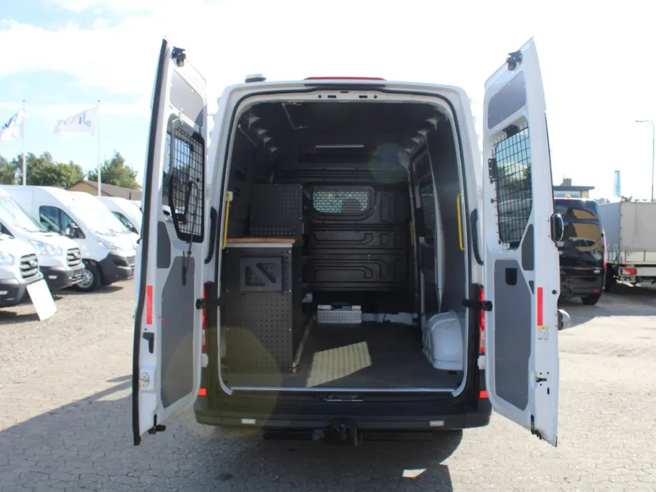 Billede 11 - VW Crafter 35 2,0 TDi 140 Kassevogn L3H2 aut.