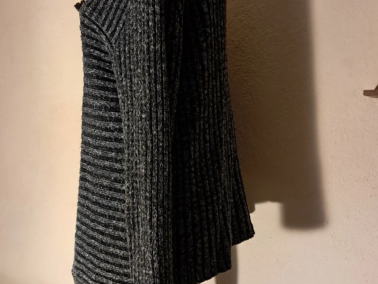 Billede 2 - Skovhuus str. XL bluse