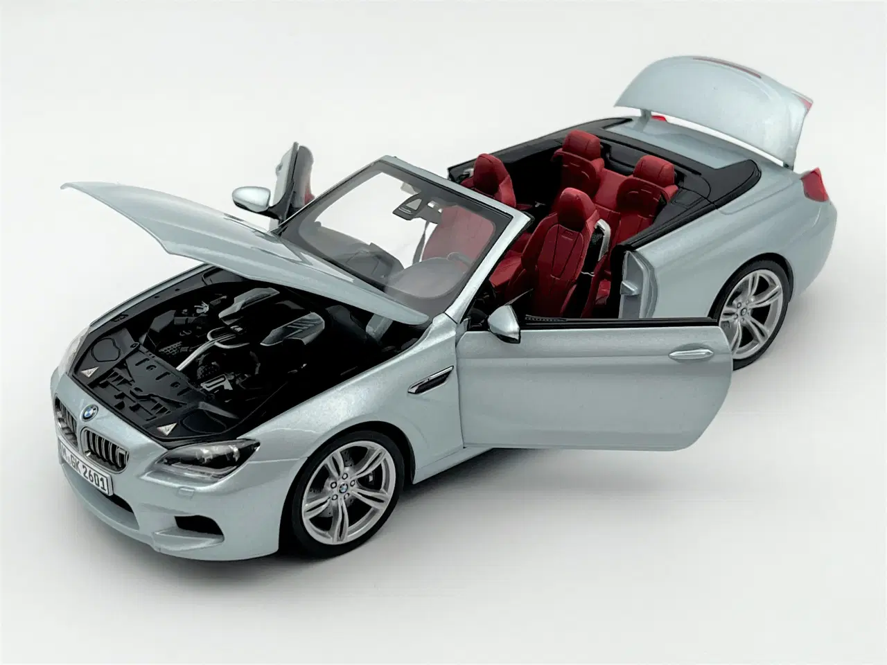 Billede 5 - 2013 BMW M6 F12 "Dealer Edition" 1:18