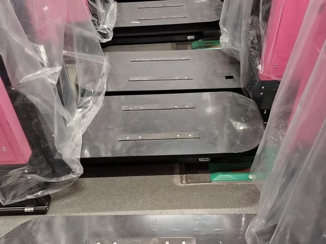 Billede 31 - Eleven Transport Robots and six chargers E&K AUTOMATION ECO L03