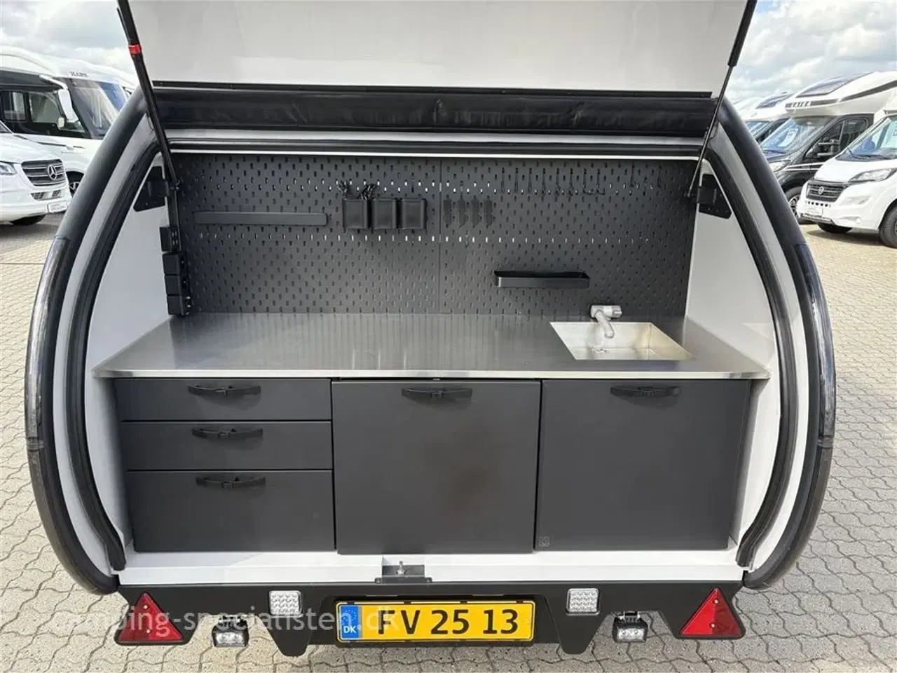Billede 4 - 2024 - Hero Camper Ranger Columbus pakke   HeroCamper Ranger Columbus 2024 - Se den nu hos Camping-Specialisten.dk