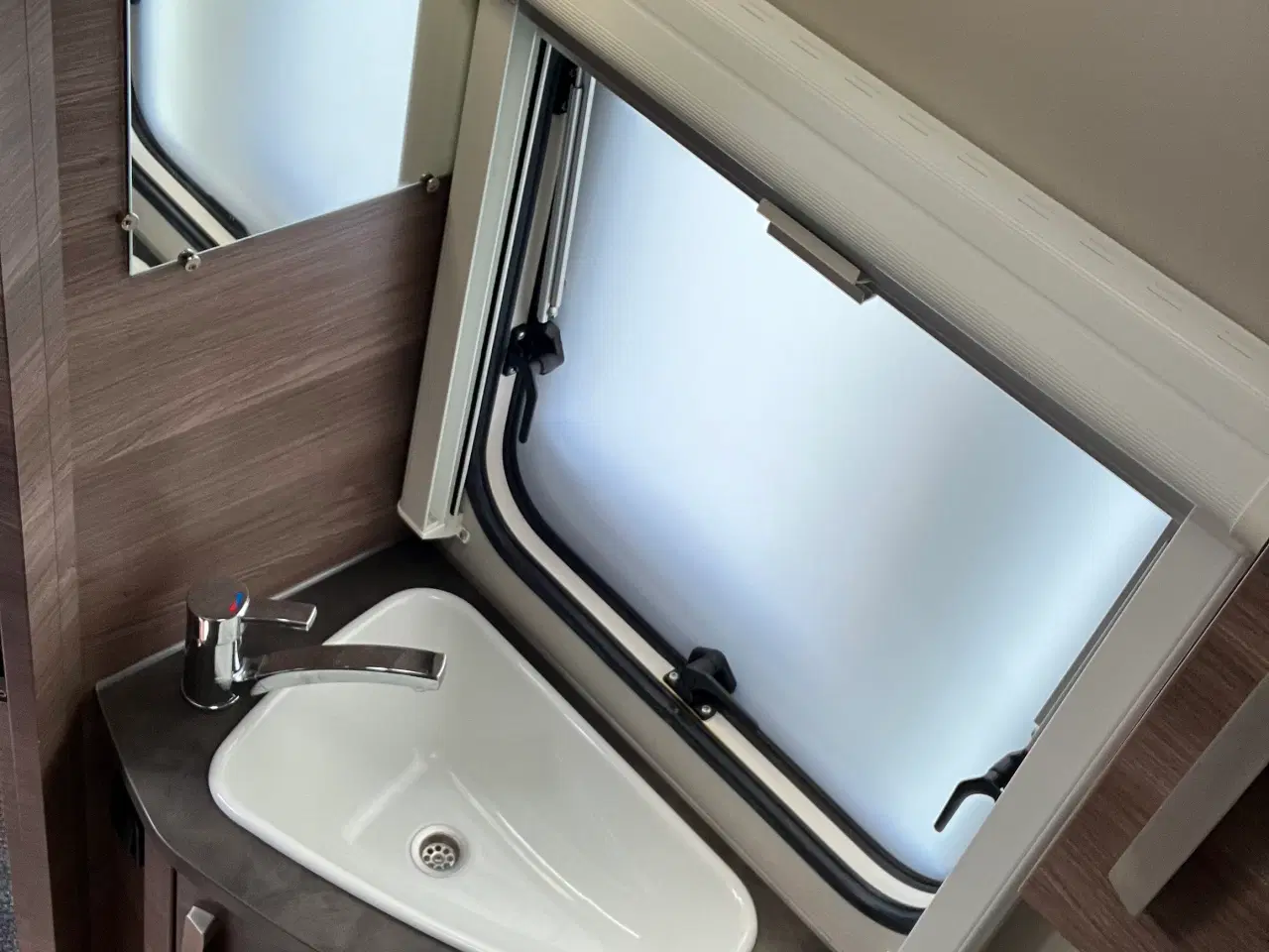 Billede 7 - Campingvogn - Knaus 400 QD Sport Silver Selection