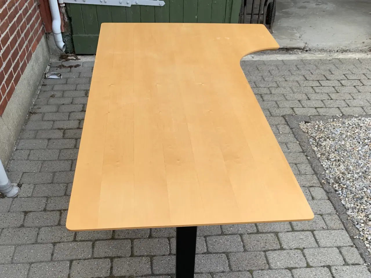 Billede 1 - hævesænke skrivebord/værkstedsbord. 