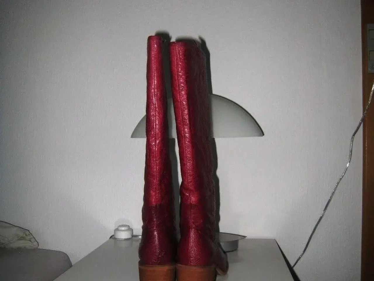 Billede 2 - Rødvinsfarvet Børstede Svineskindsstøvle